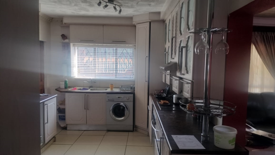 4 Bedroom Property for Sale in Danville Gauteng