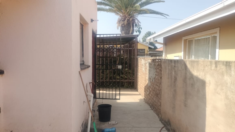 2 Bedroom Property for Sale in Mabopane Gauteng