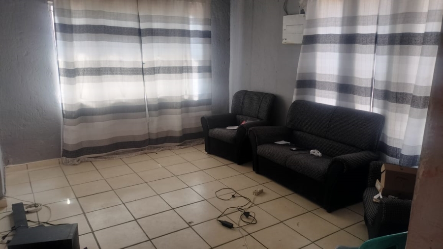 2 Bedroom Property for Sale in Mabopane Gauteng