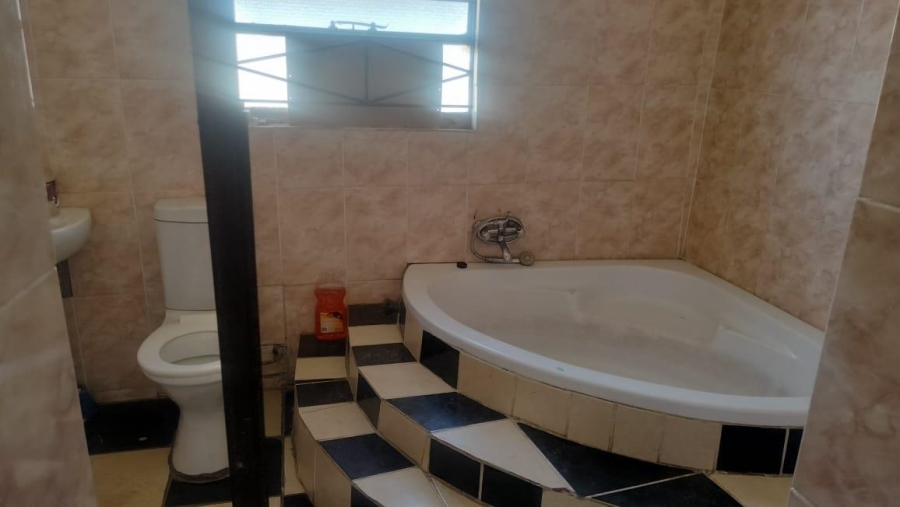 2 Bedroom Property for Sale in Mabopane Gauteng