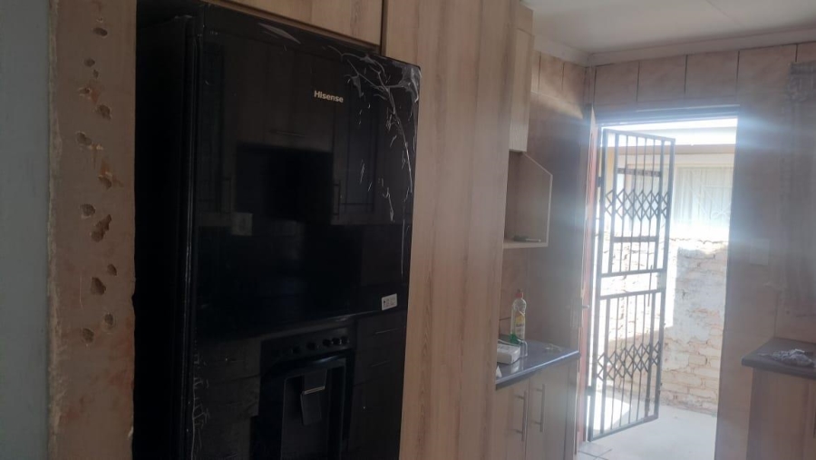 2 Bedroom Property for Sale in Mabopane Gauteng