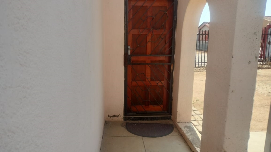 2 Bedroom Property for Sale in Mabopane Gauteng