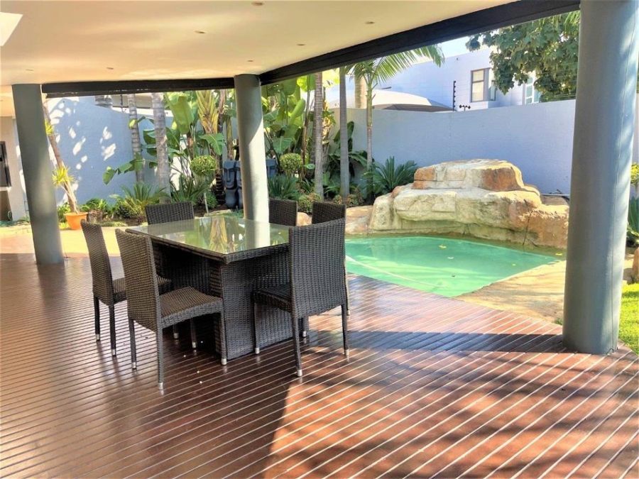 To Let 4 Bedroom Property for Rent in Sandown Gauteng