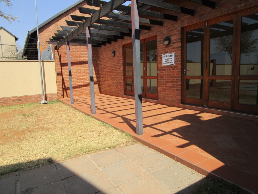 To Let 1 Bedroom Property for Rent in Carlswald Gauteng