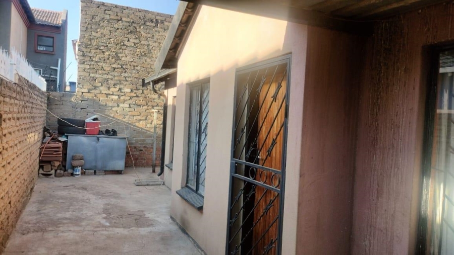 3 Bedroom Property for Sale in Soshanguve UU Gauteng