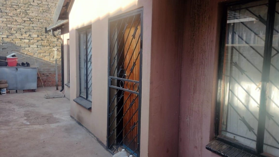 3 Bedroom Property for Sale in Soshanguve UU Gauteng