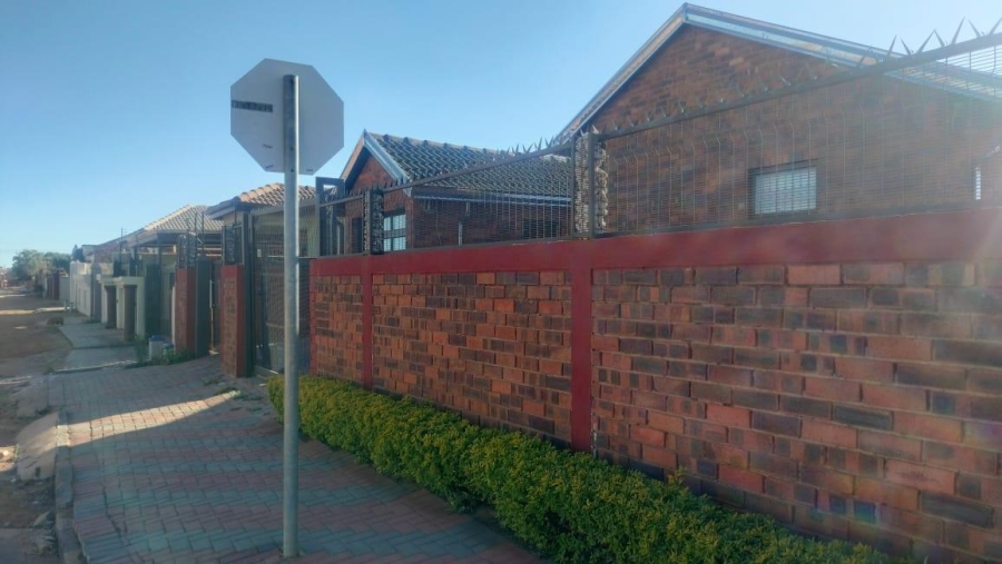 3 Bedroom Property for Sale in Soshanguve WW Gauteng