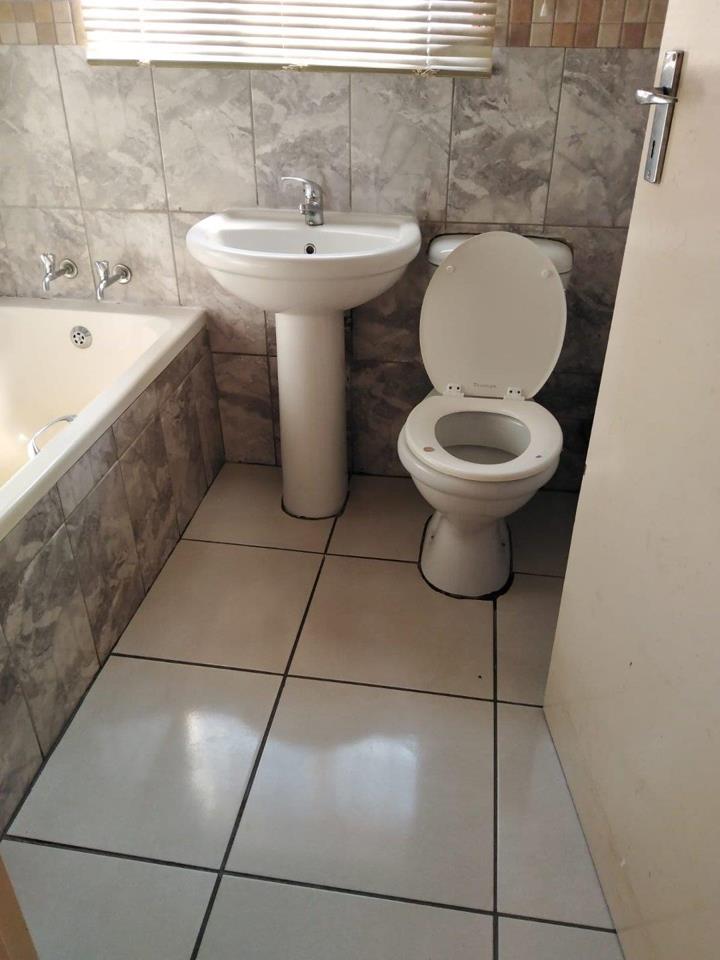 2 Bedroom Property for Sale in Soshanguve VV Gauteng