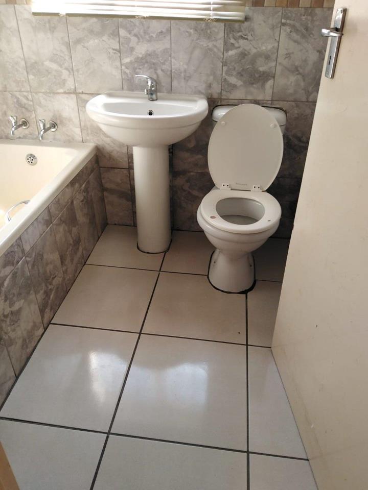 2 Bedroom Property for Sale in Soshanguve VV Gauteng