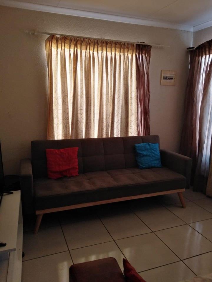 2 Bedroom Property for Sale in Soshanguve VV Gauteng