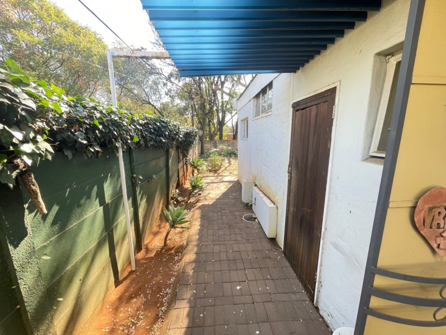 To Let 1 Bedroom Property for Rent in Brummeria Gauteng