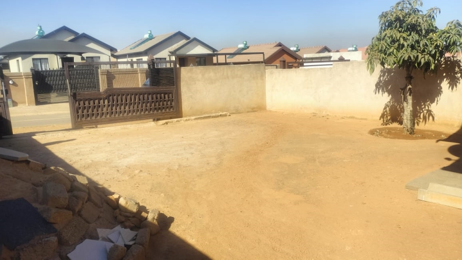 2 Bedroom Property for Sale in Soshanguve WW Gauteng