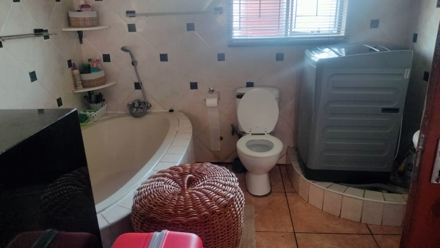 3 Bedroom Property for Sale in Soshanguve WW Gauteng