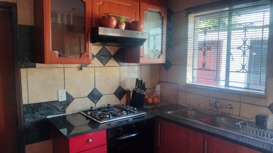 3 Bedroom Property for Sale in Soshanguve WW Gauteng