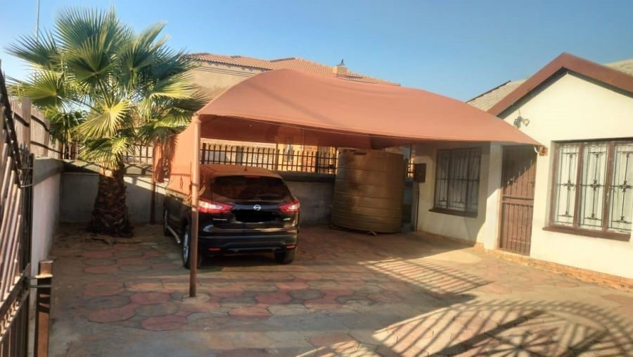 3 Bedroom Property for Sale in Soshanguve WW Gauteng