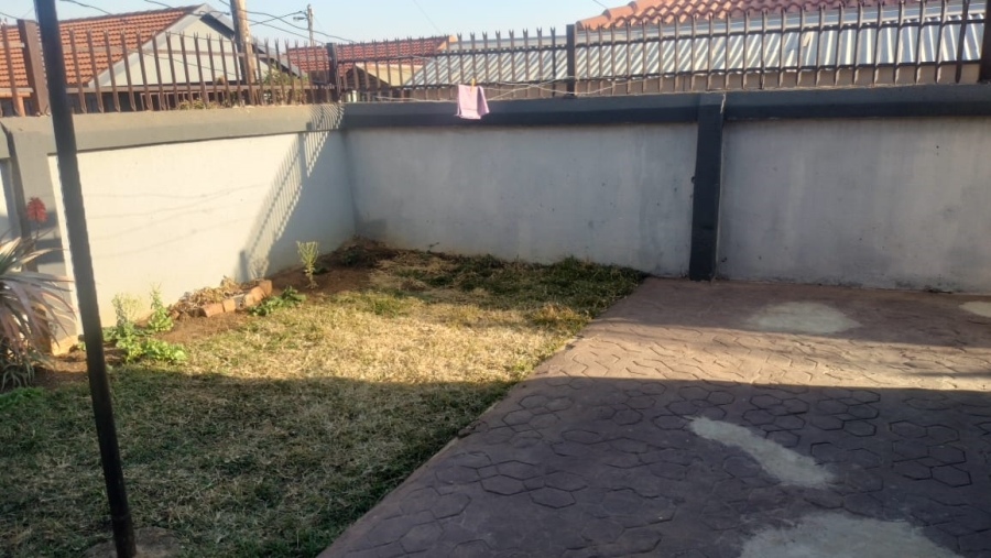 3 Bedroom Property for Sale in Soshanguve WW Gauteng