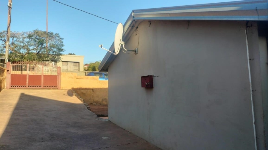 4 Bedroom Property for Sale in Soshanguve AA Gauteng