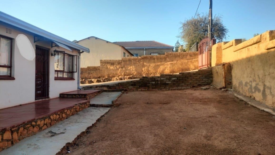 4 Bedroom Property for Sale in Soshanguve AA Gauteng