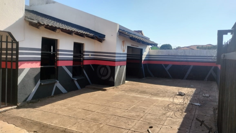 3 Bedroom Property for Sale in Mabopane Gauteng