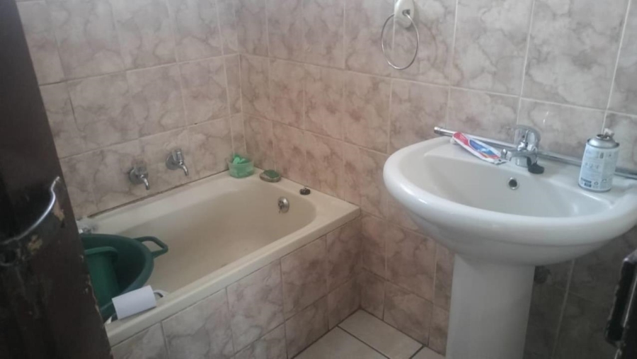 2 Bedroom Property for Sale in Soshanguve F Gauteng