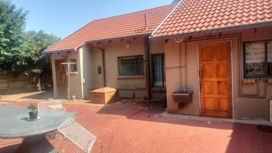 3 Bedroom Property for Sale in The Orchards Gauteng