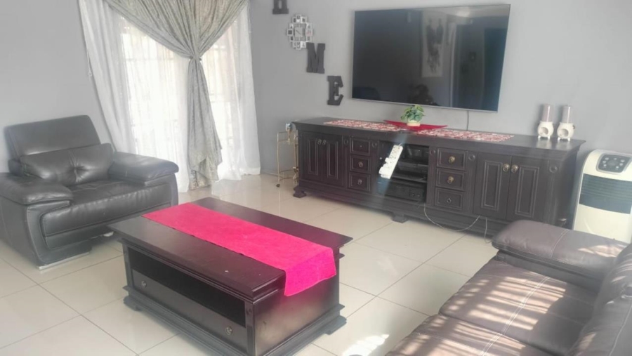 3 Bedroom Property for Sale in The Orchards Gauteng