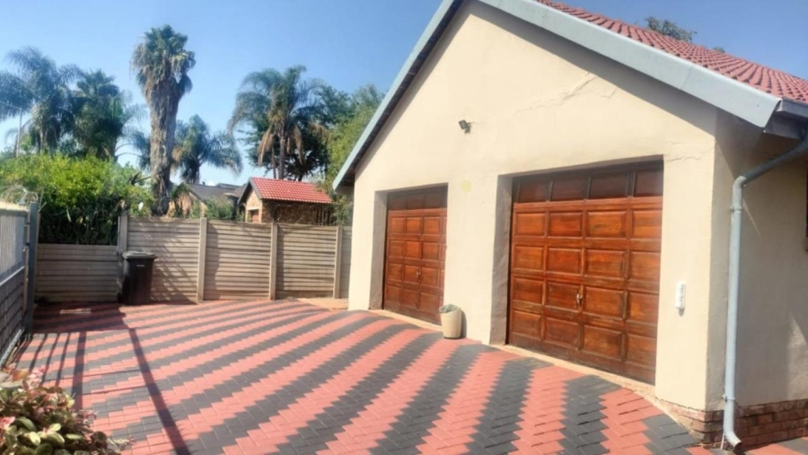 3 Bedroom Property for Sale in The Orchards Gauteng