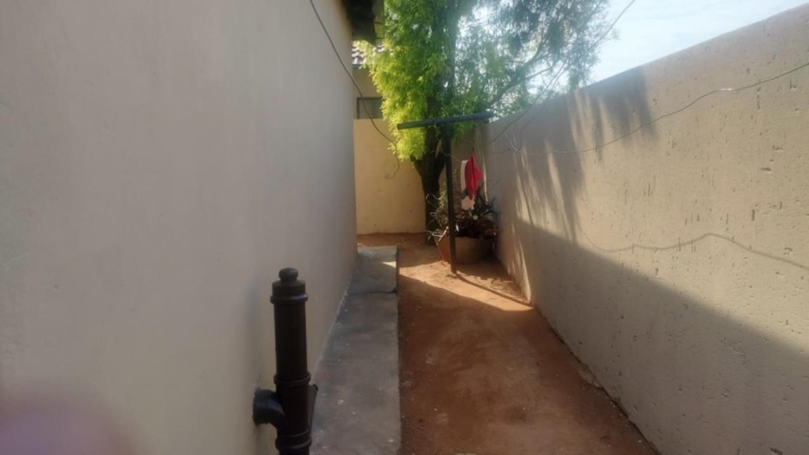 3 Bedroom Property for Sale in Soshanguve VV Gauteng