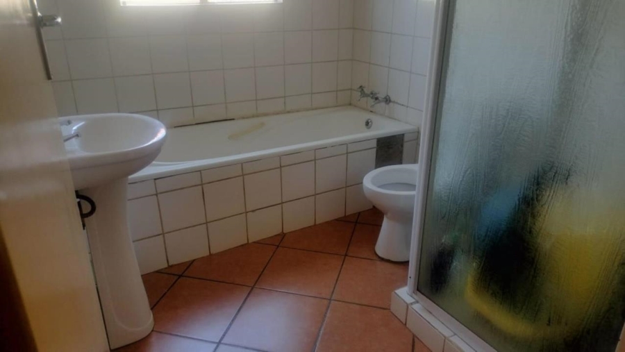 3 Bedroom Property for Sale in Soshanguve VV Gauteng