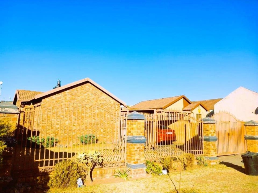 2 Bedroom Property for Sale in Birch Acres Gauteng