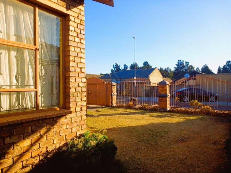 2 Bedroom Property for Sale in Birch Acres Gauteng