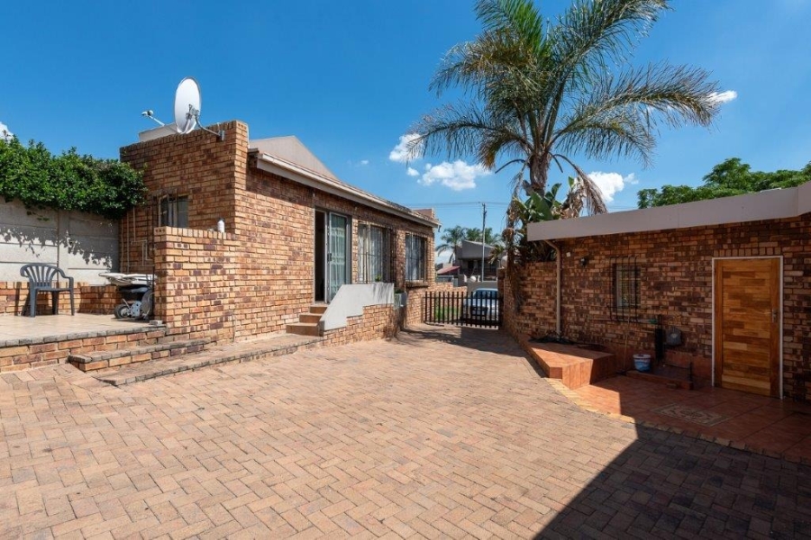 3 Bedroom Property for Sale in Suideroord Gauteng