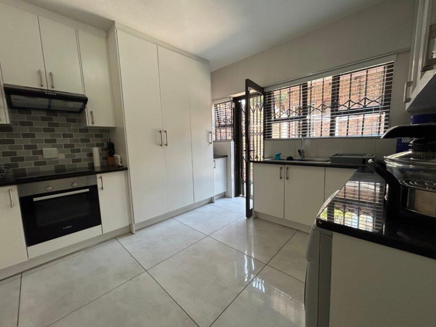 3 Bedroom Property for Sale in Bramley Gauteng