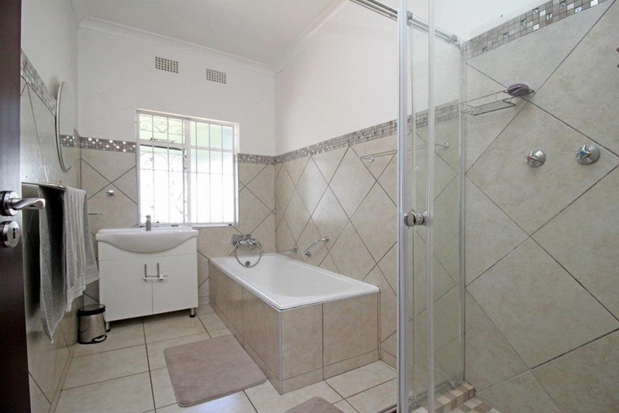 4 Bedroom Property for Sale in Savoy Estate Gauteng