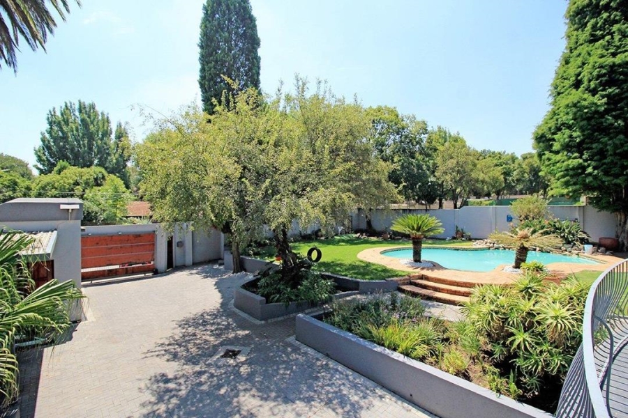 4 Bedroom Property for Sale in Savoy Estate Gauteng