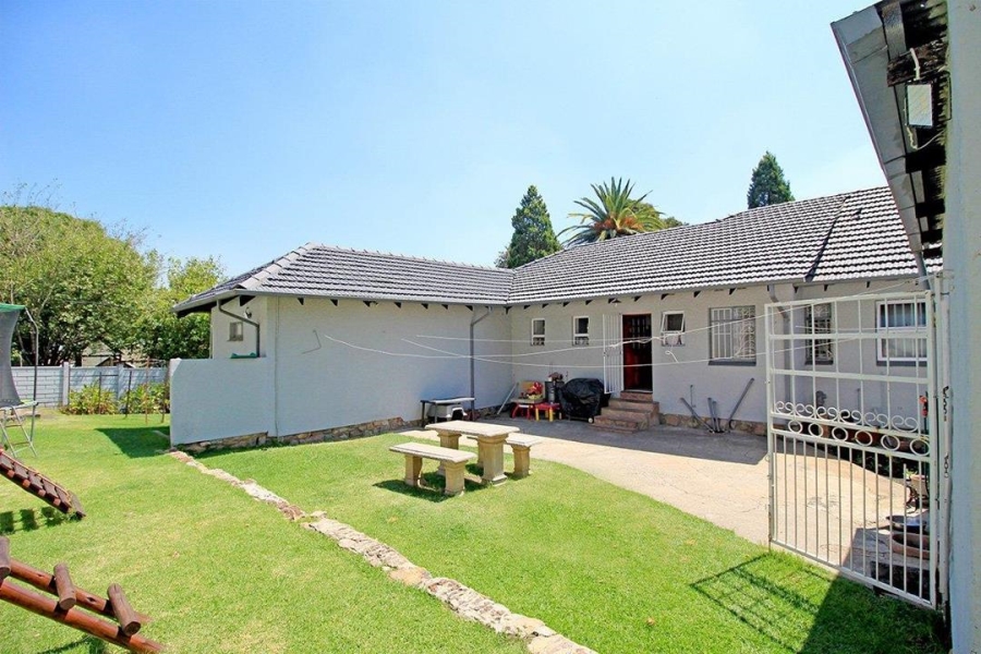 4 Bedroom Property for Sale in Savoy Estate Gauteng