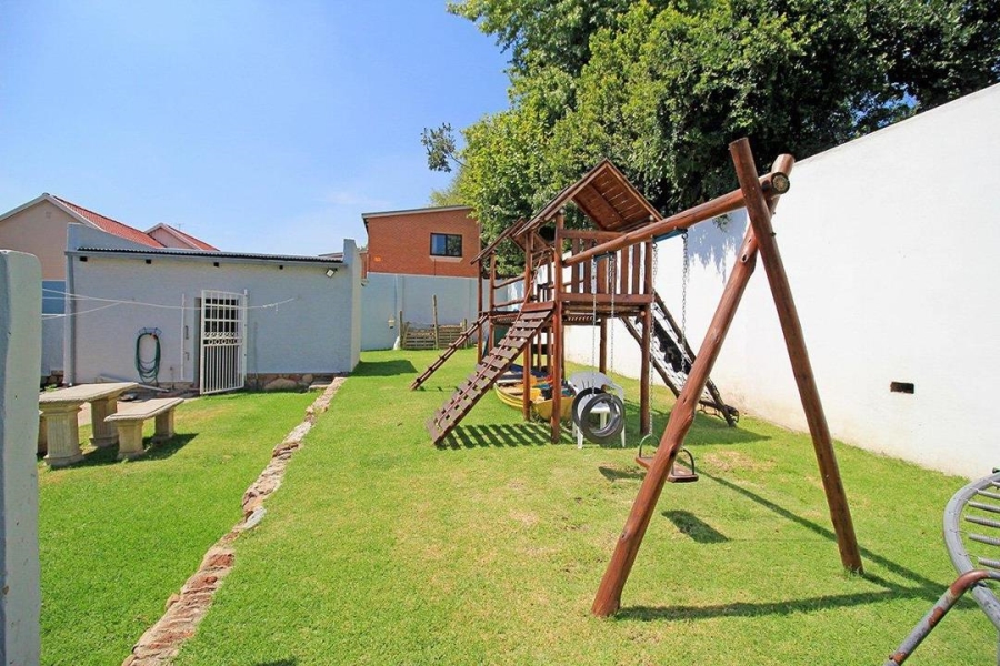 4 Bedroom Property for Sale in Savoy Estate Gauteng