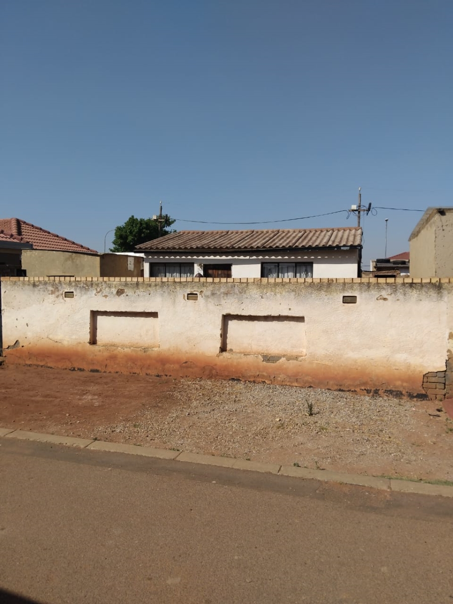 2 Bedroom Property for Sale in Protea Glen Gauteng