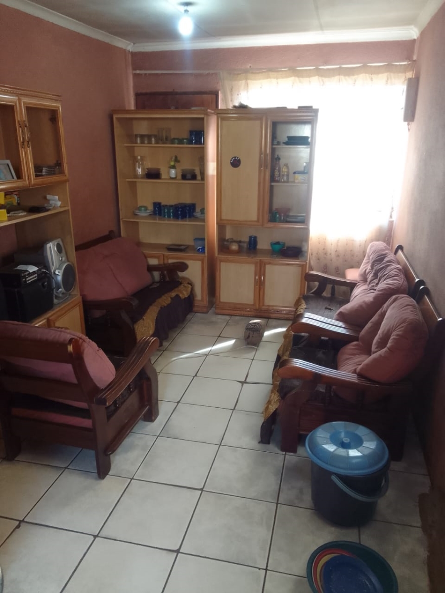 2 Bedroom Property for Sale in Protea Glen Gauteng