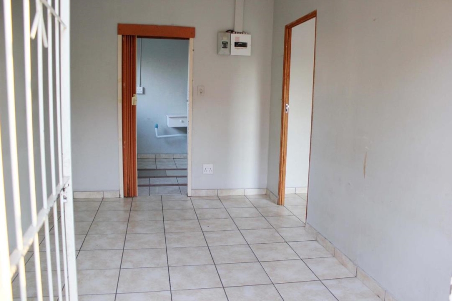 To Let 1 Bedroom Property for Rent in Kempton Park Central Gauteng