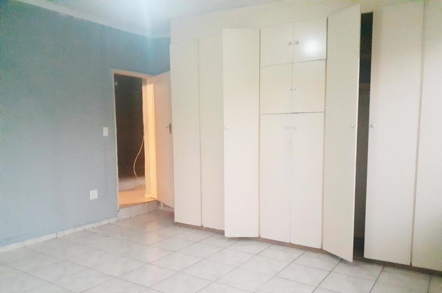 To Let 1 Bedroom Property for Rent in Birch Acres Gauteng