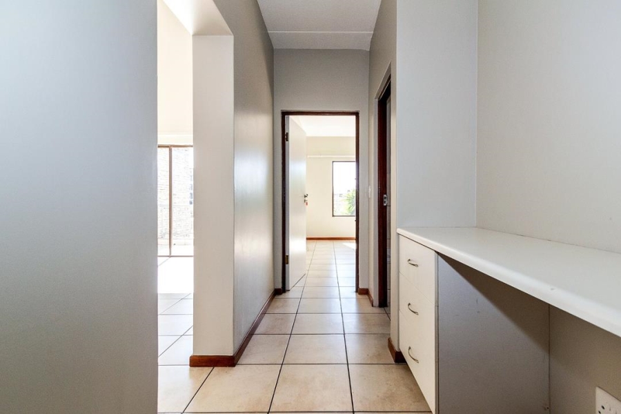 2 Bedroom Property for Sale in Waterstone Park Gauteng