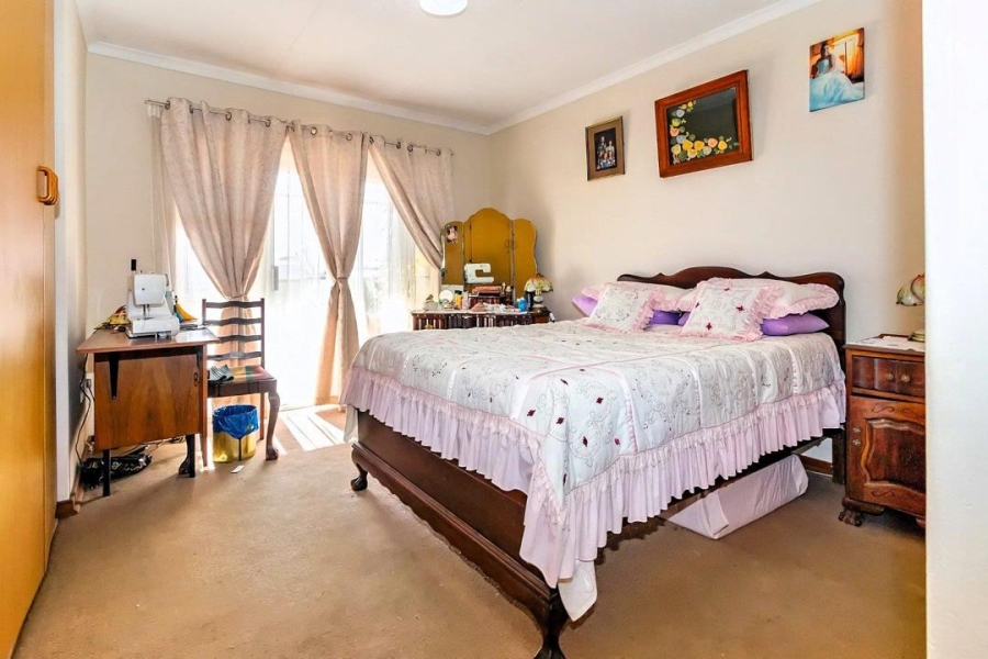 2 Bedroom Property for Sale in Terenure Gauteng