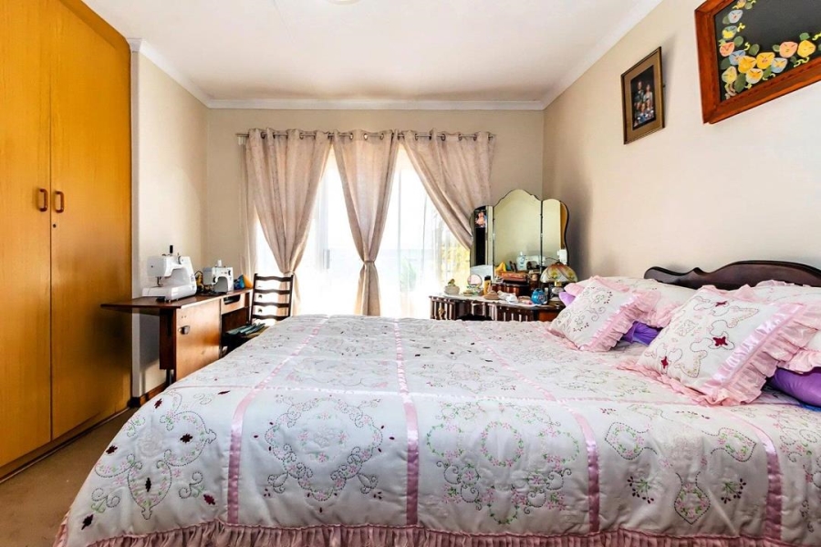 2 Bedroom Property for Sale in Terenure Gauteng