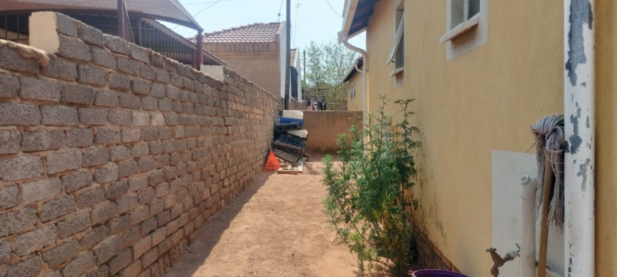 2 Bedroom Property for Sale in Mabopane Gauteng