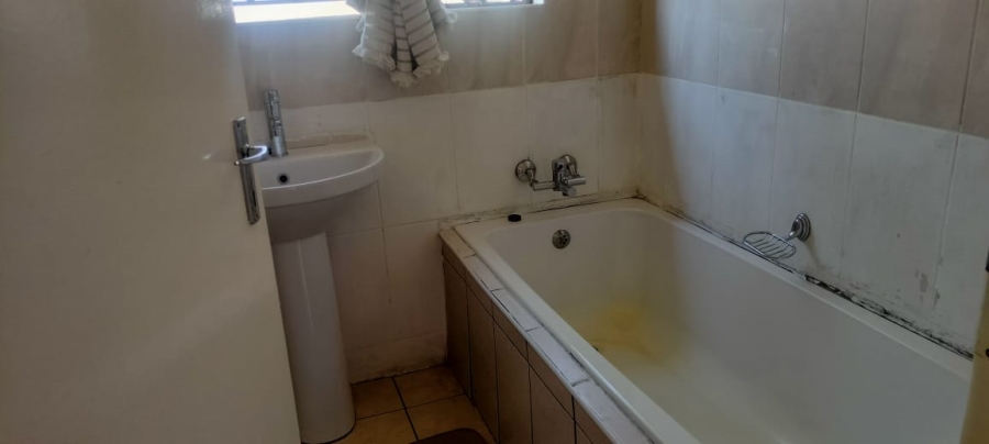 3 Bedroom Property for Sale in Soshanguve VV Gauteng