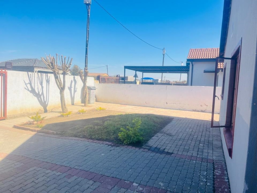 4 Bedroom Property for Sale in Soshanguve Gauteng