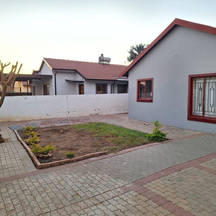 4 Bedroom Property for Sale in Soshanguve Gauteng