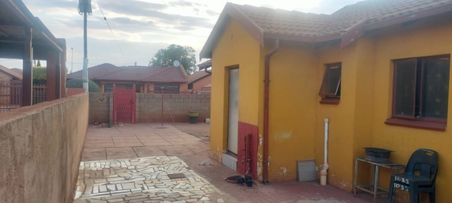 2 Bedroom Property for Sale in Soshanguve XX Gauteng