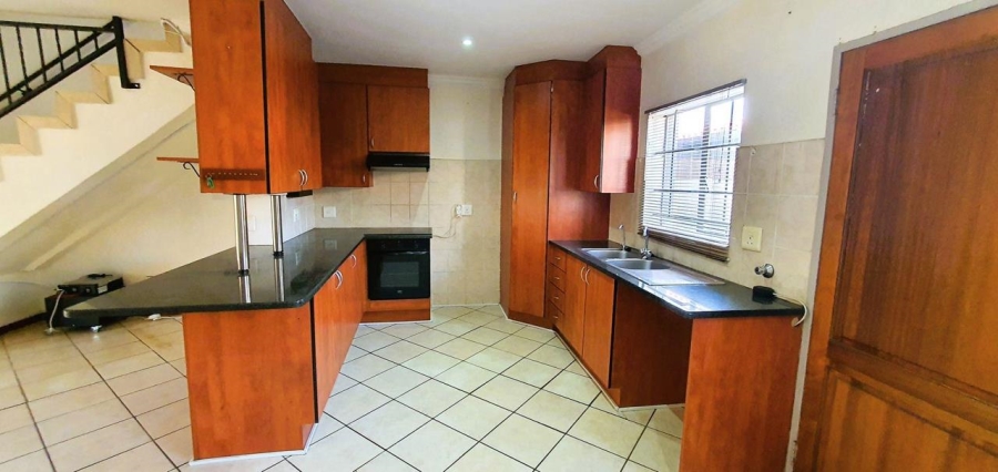 2 Bedroom Property for Sale in Willow Park Manor Gauteng